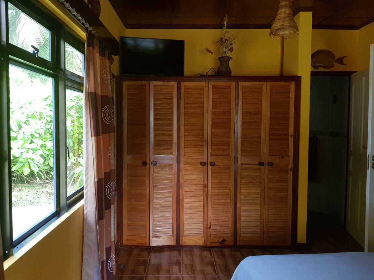 Anse Kerlan Beach Chalets 3* Anse Kerlan