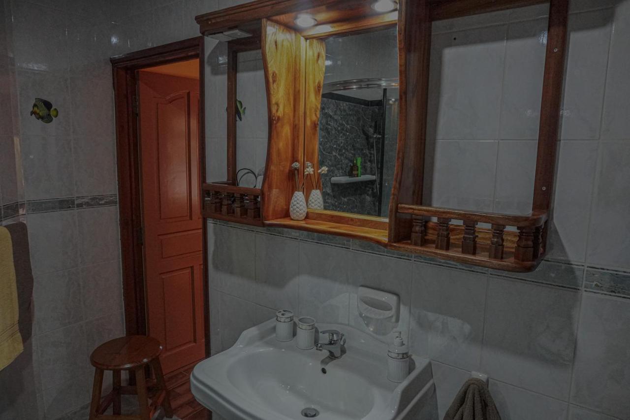 Anse Kerlan Beach Chalets Affittacamere 3*