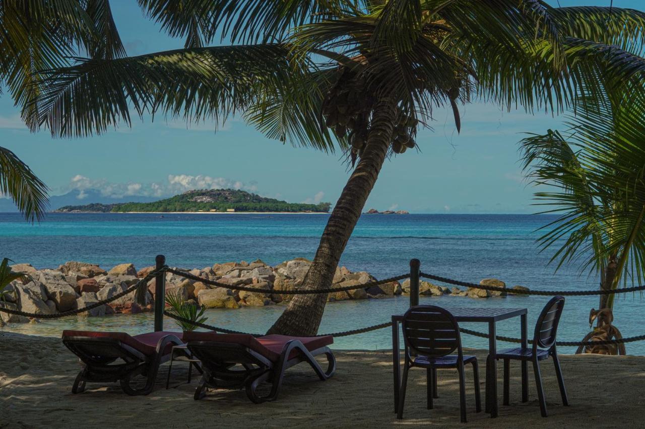 Anse Kerlan Beach Chalets 3*