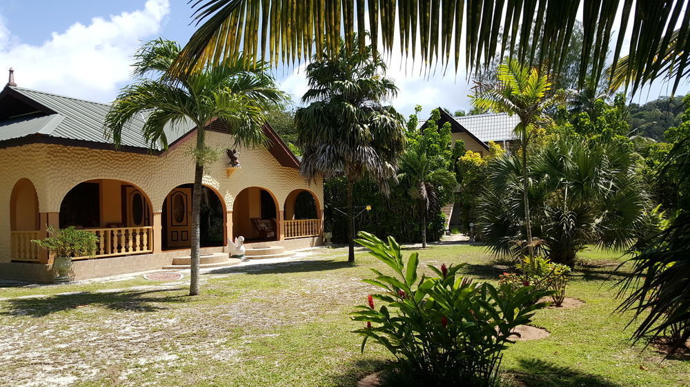 Anse Kerlan Beach Chalets 3* Anse Kerlan